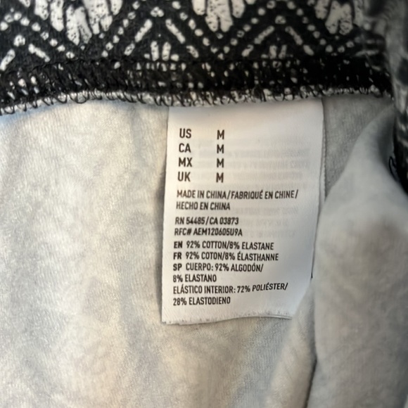 American Eagle black white leggings. Size medium. - Picture 9 of 9